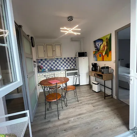 Champoiseau * Тур